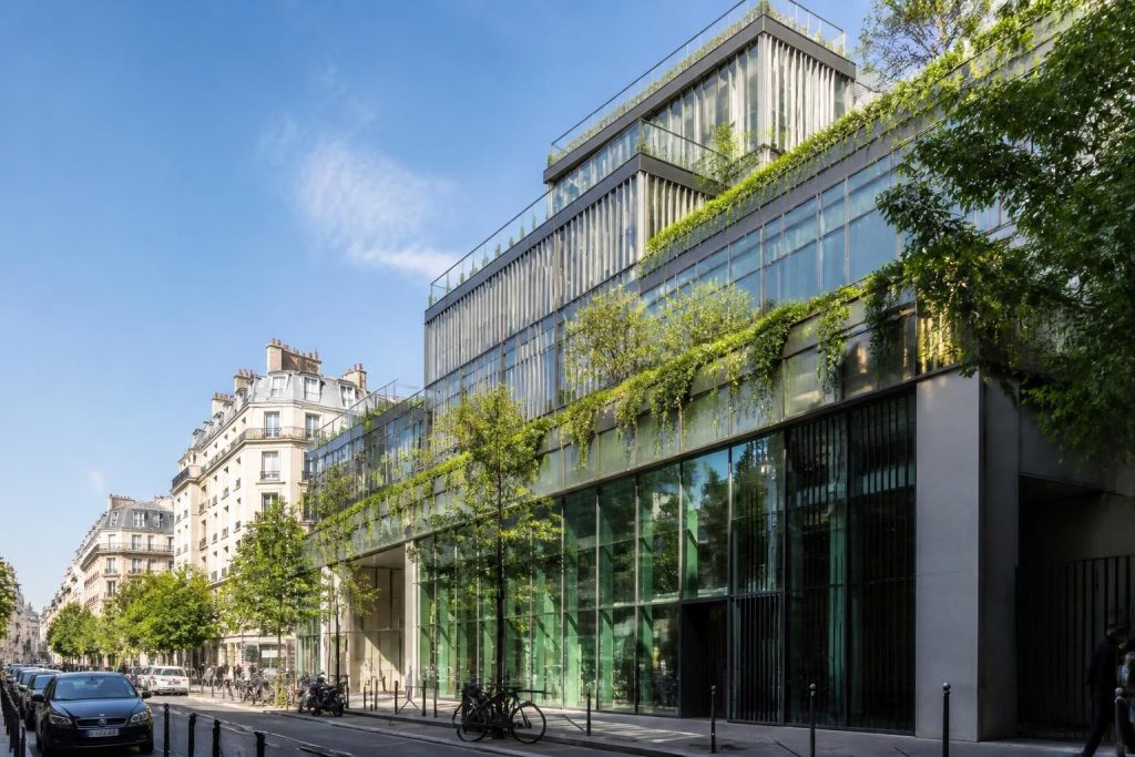 découvrez l'histoire, la localisation et les photos du bâtiment 103 grenelle à paris, un lieu emblématique au cœur de la capitale.